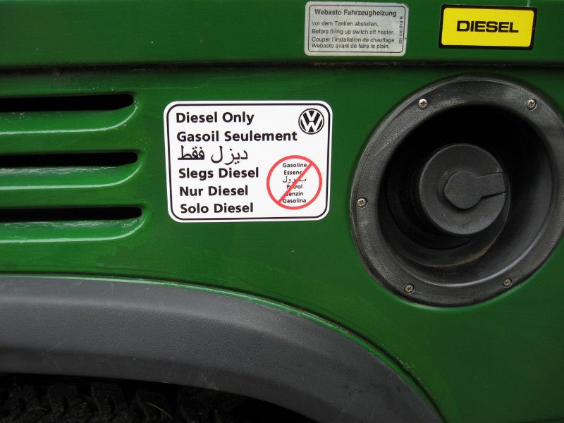 4x4 Inch Round Green Diesel Only Magnetic Sticker - UV Resistant Vinyl Decal