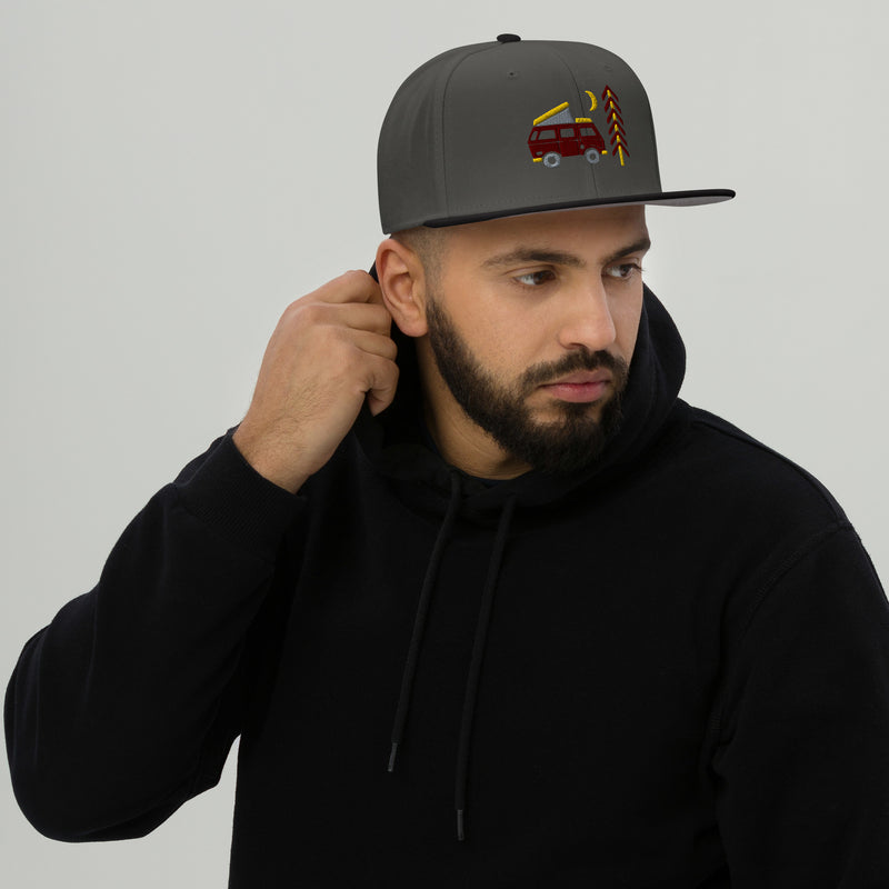 Allez dehors Van & Moon Snapback Hat