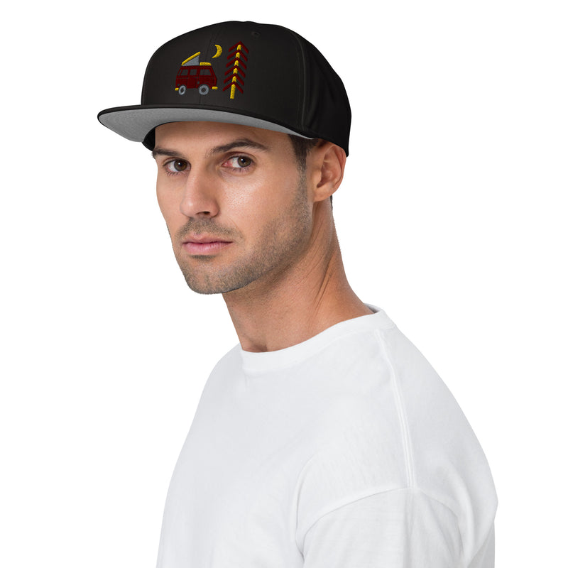 Allez dehors Van & Moon Snapback Hat