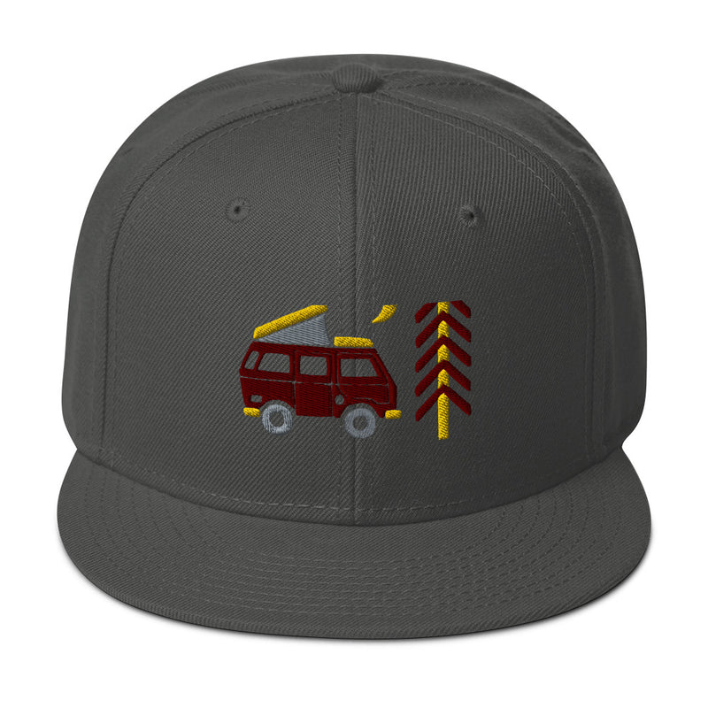 Allez dehors Van & Moon Snapback Hat