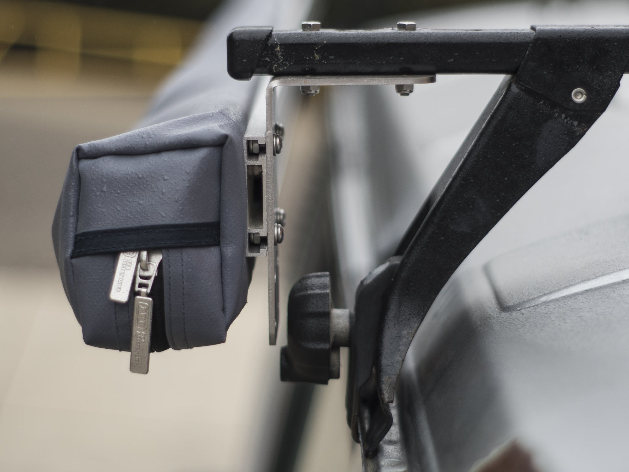 Thule discount awning mount