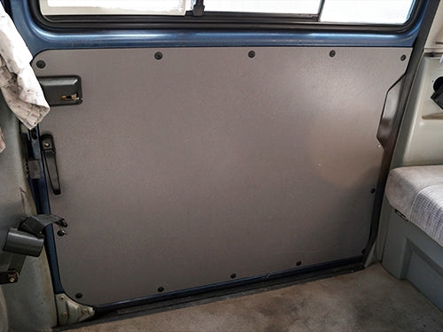 Sliding door panel, installed (gray)