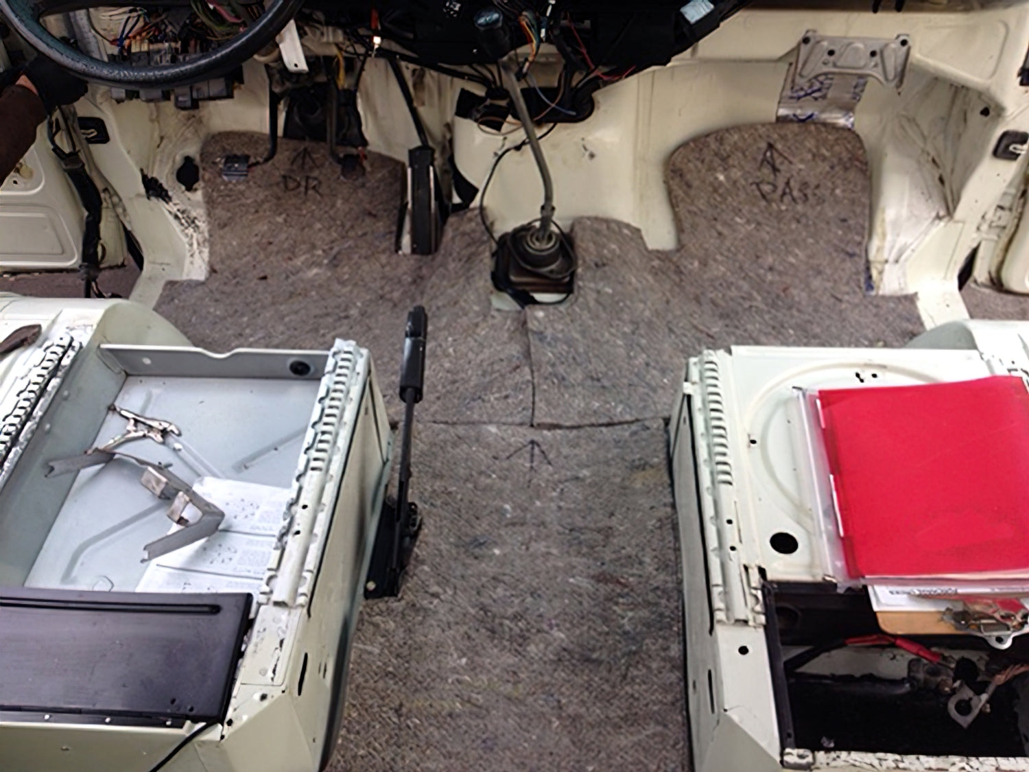 Under carpet insulation pad set GoWesty